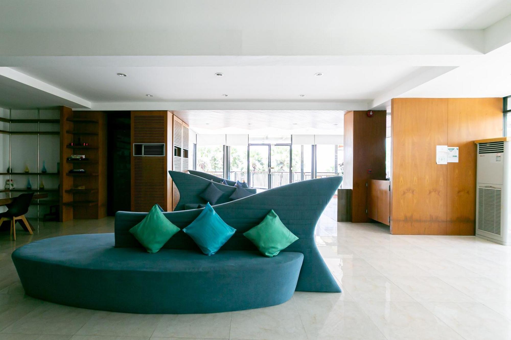 The Bedrooms Hostel Pattaya Exterior photo