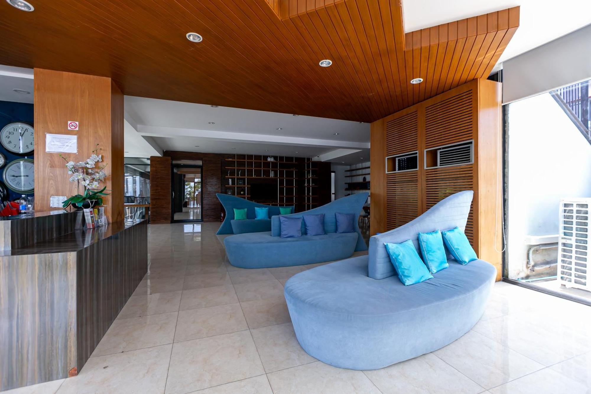 The Bedrooms Hostel Pattaya Exterior photo