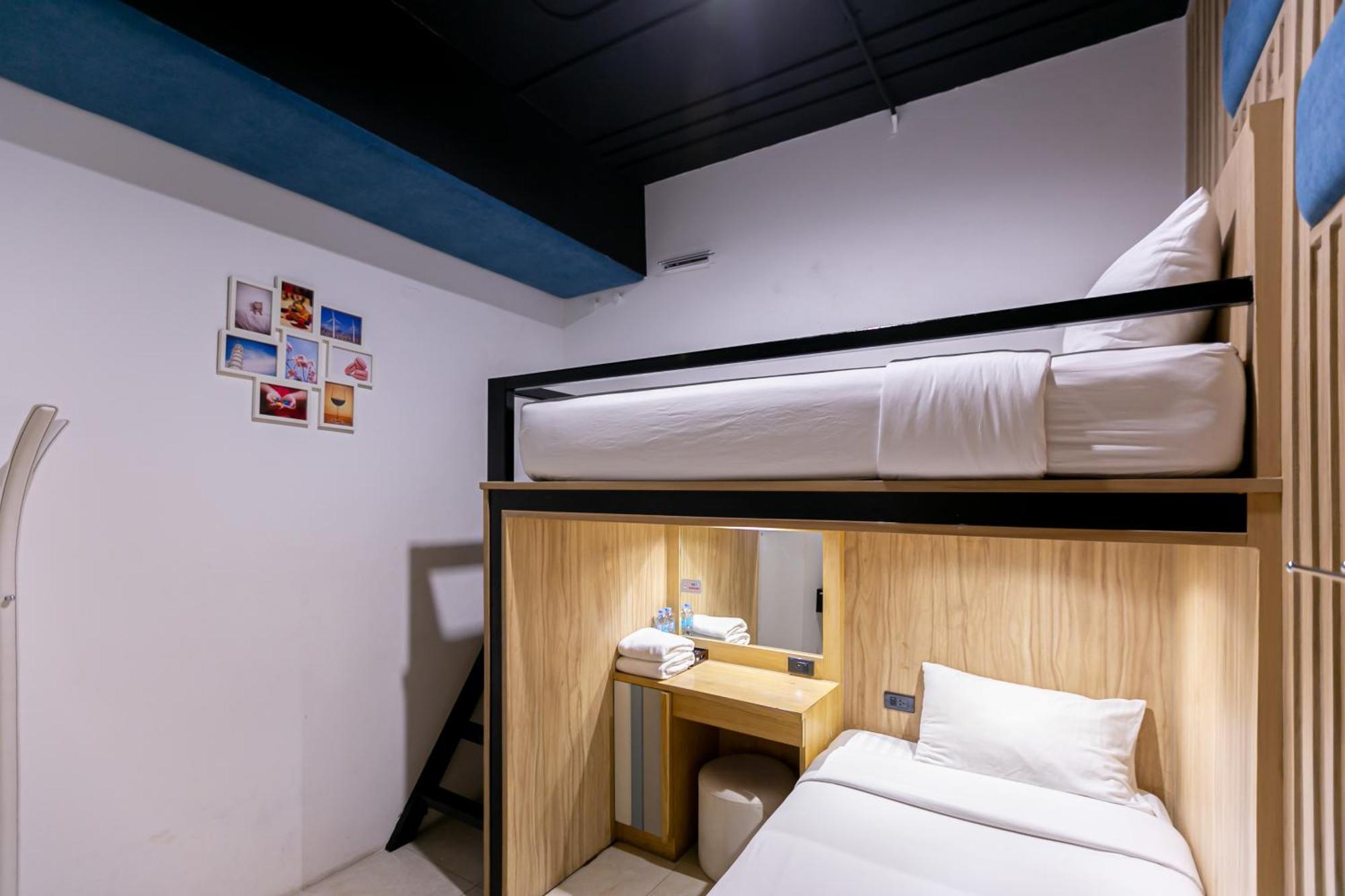 The Bedrooms Hostel Pattaya Exterior photo