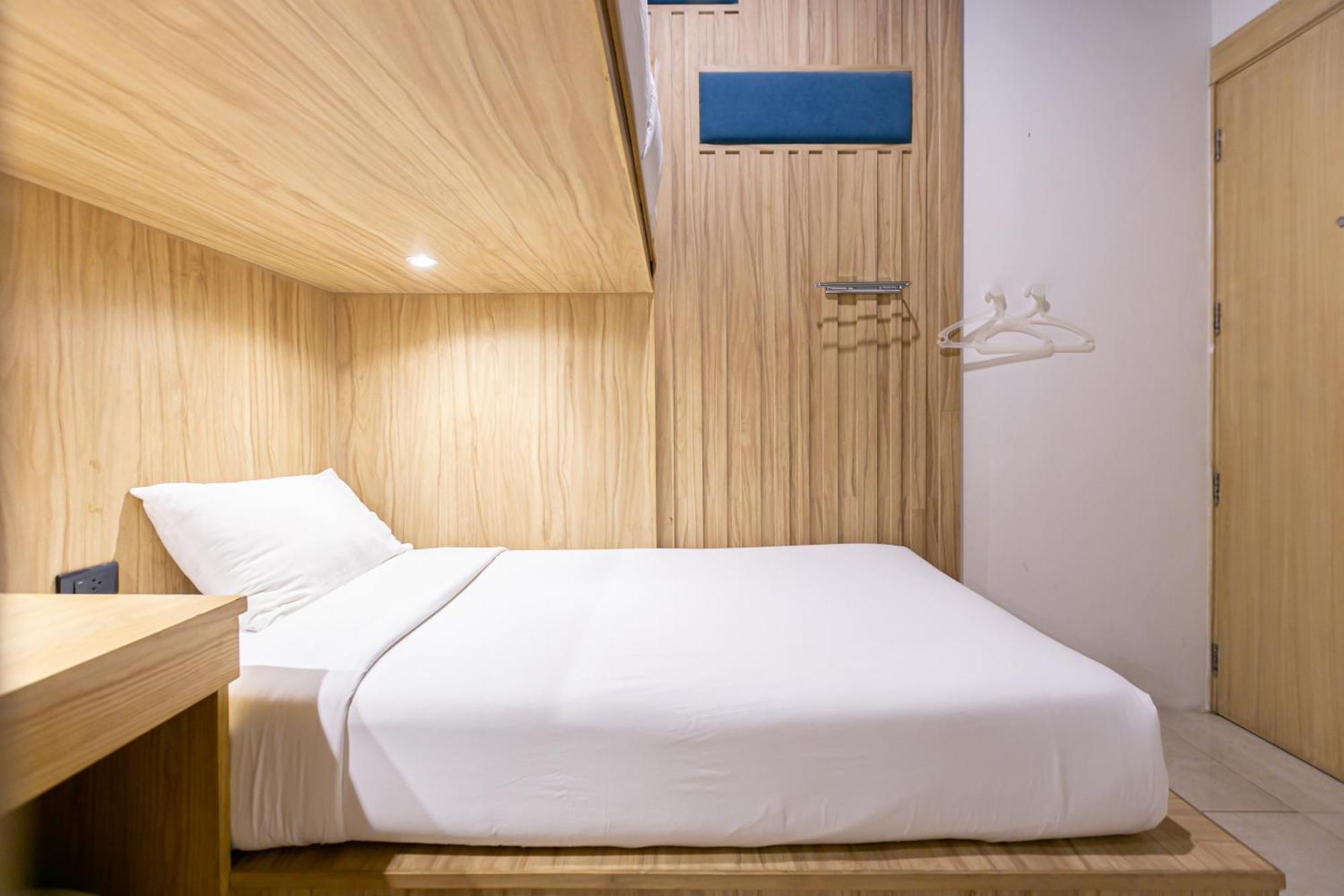 The Bedrooms Hostel Pattaya Exterior photo