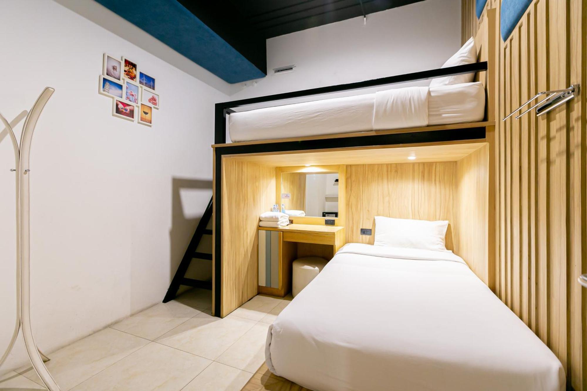 The Bedrooms Hostel Pattaya Exterior photo