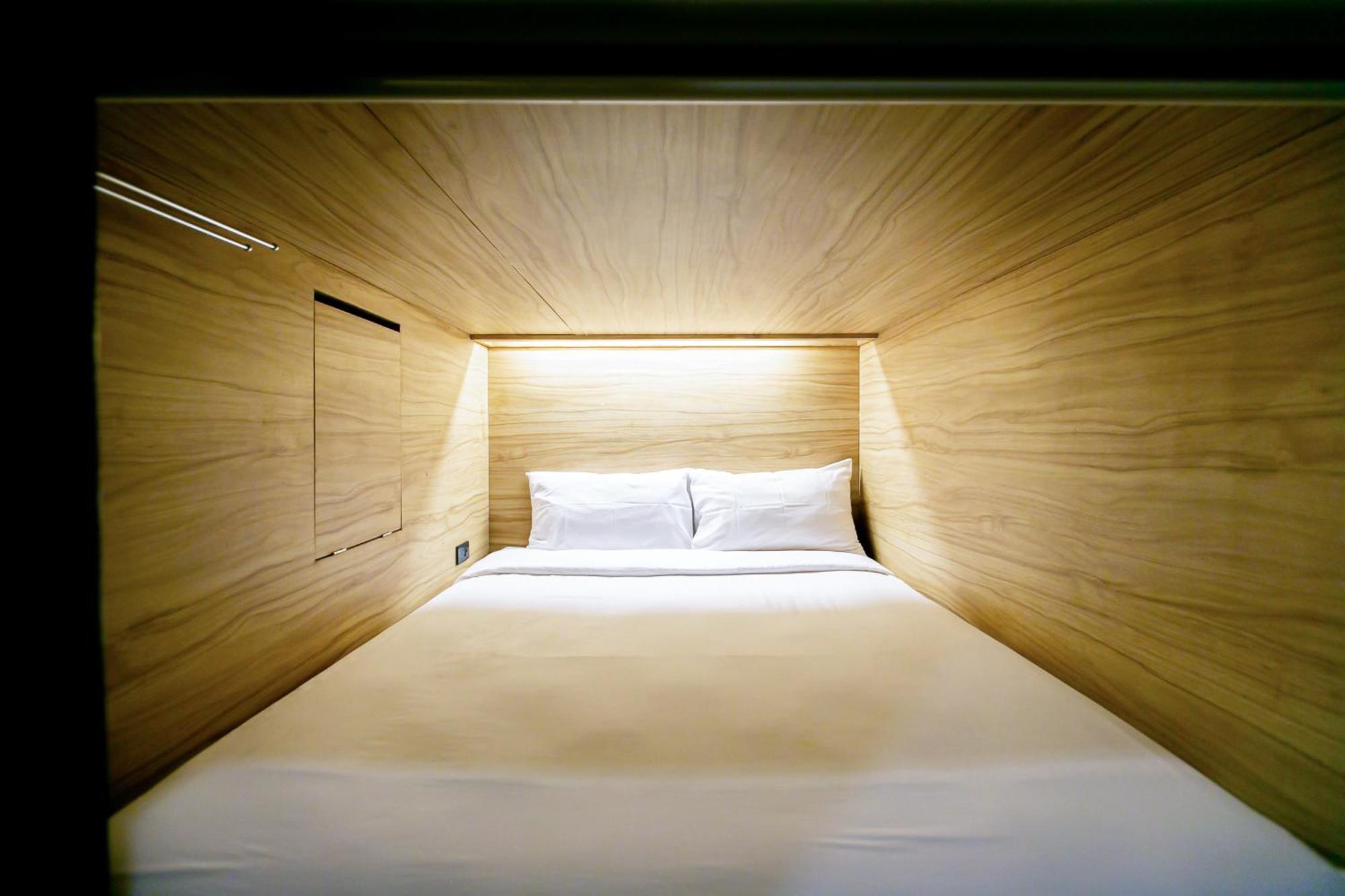 The Bedrooms Hostel Pattaya Exterior photo